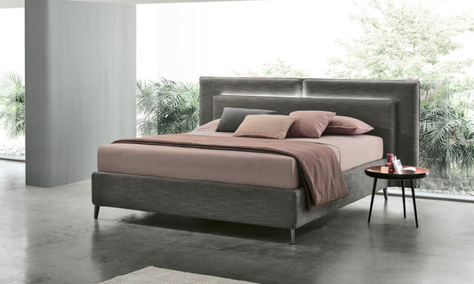 Letto V.&Nice Monroe